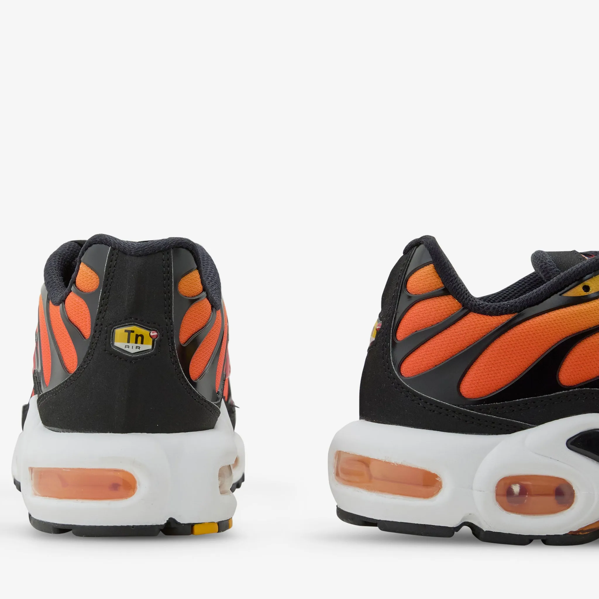 Air Max Plus Black | Pimento | Bright Ceramic | Resin