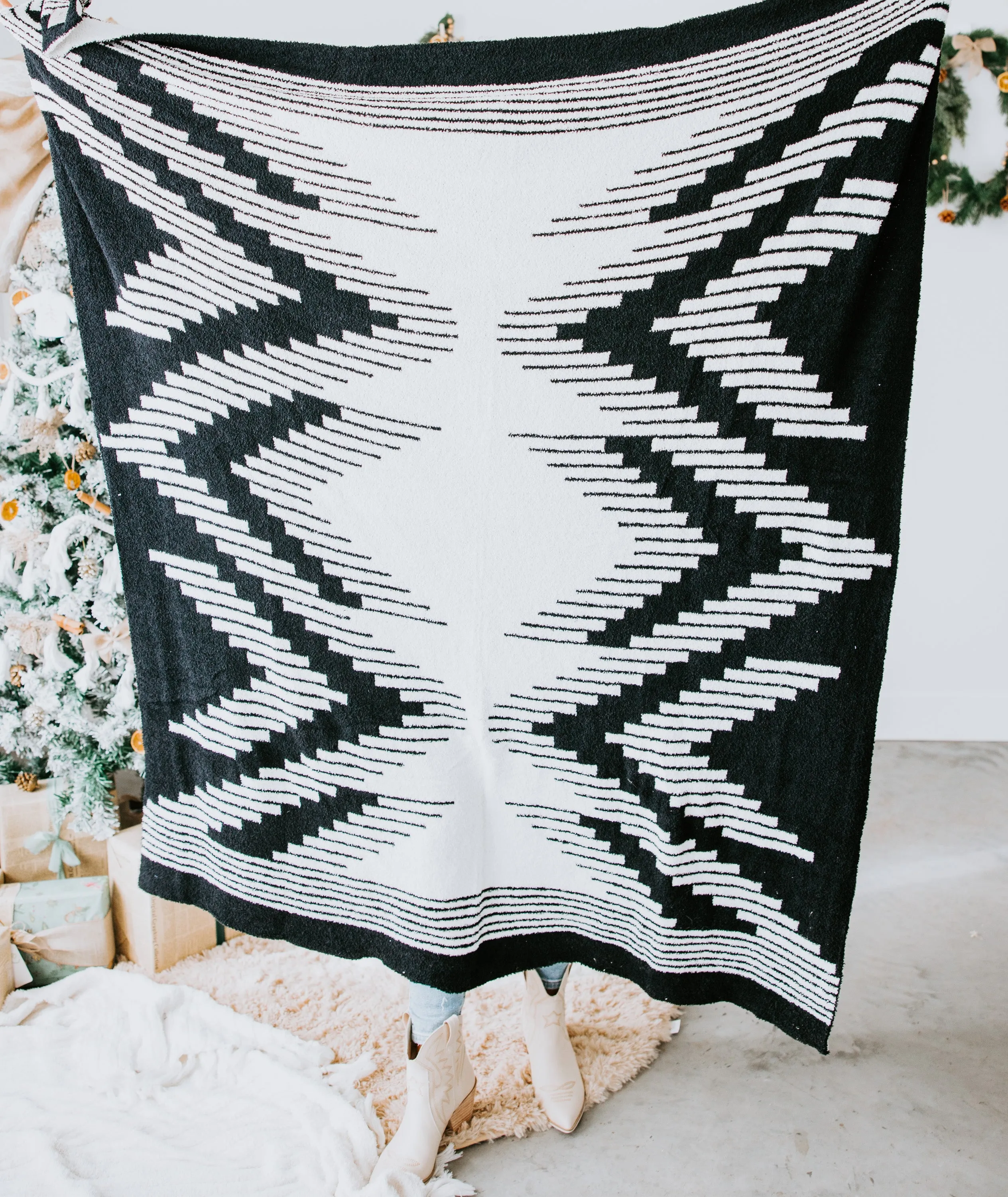 Arrow Throw Blanket