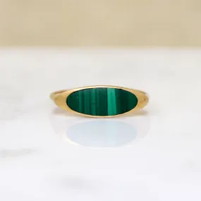 Chic Italian Malachite Signet Ring