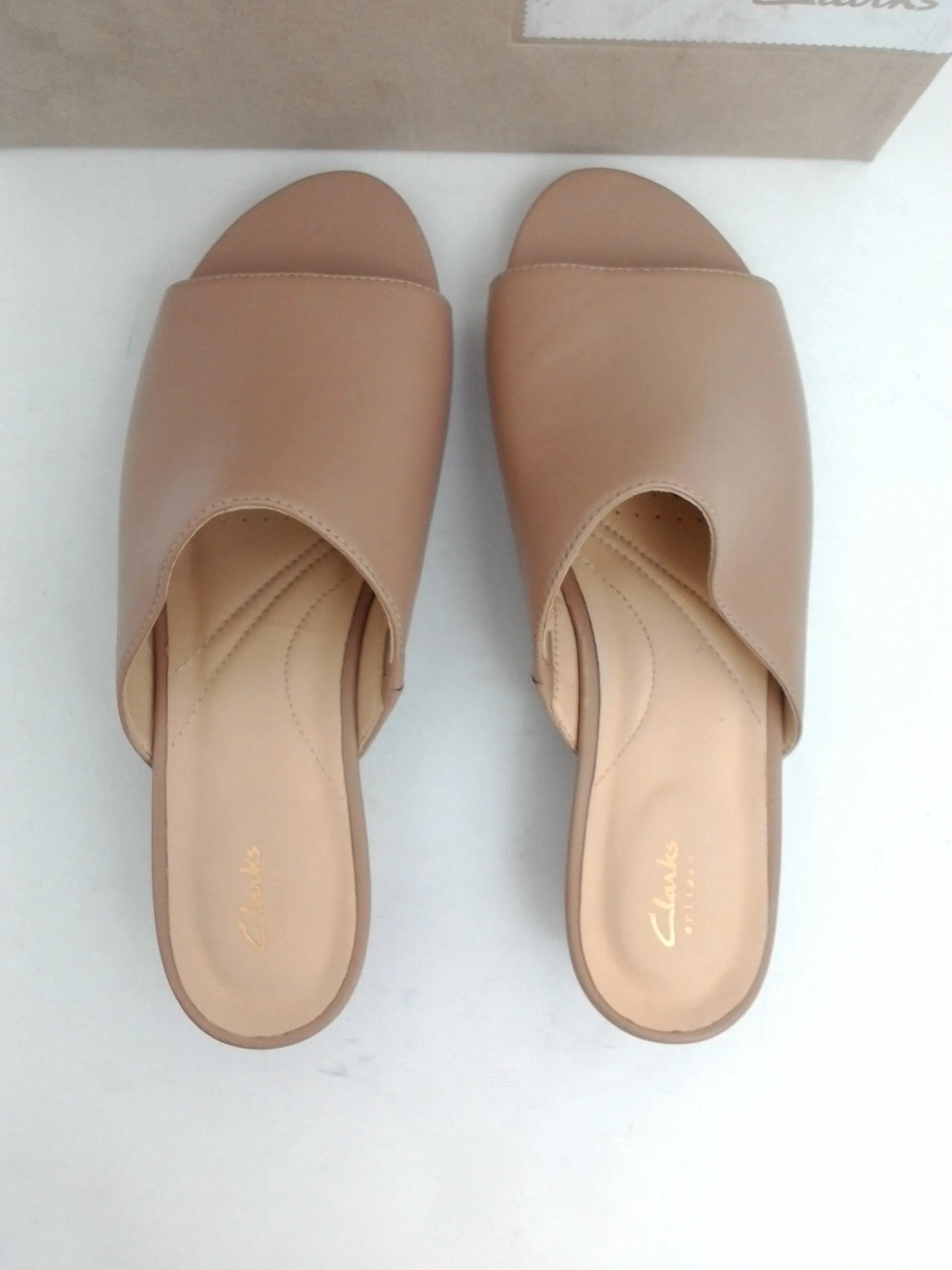 Clarks Women's Mule Leather Beige Sandal Size 7 M